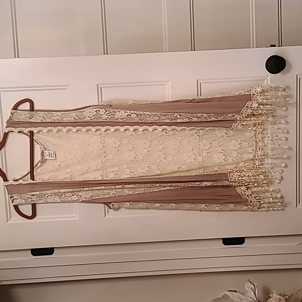 Lace vest